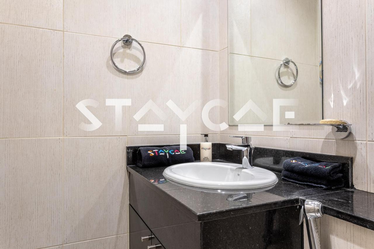 Staycae Holiday Homes - Tower 108 ドバイ エクステリア 写真