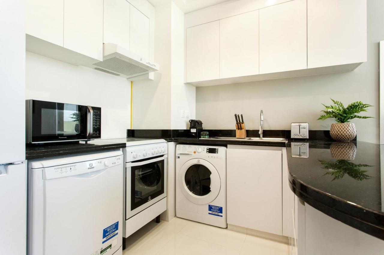 Staycae Holiday Homes - Tower 108 ドバイ エクステリア 写真
